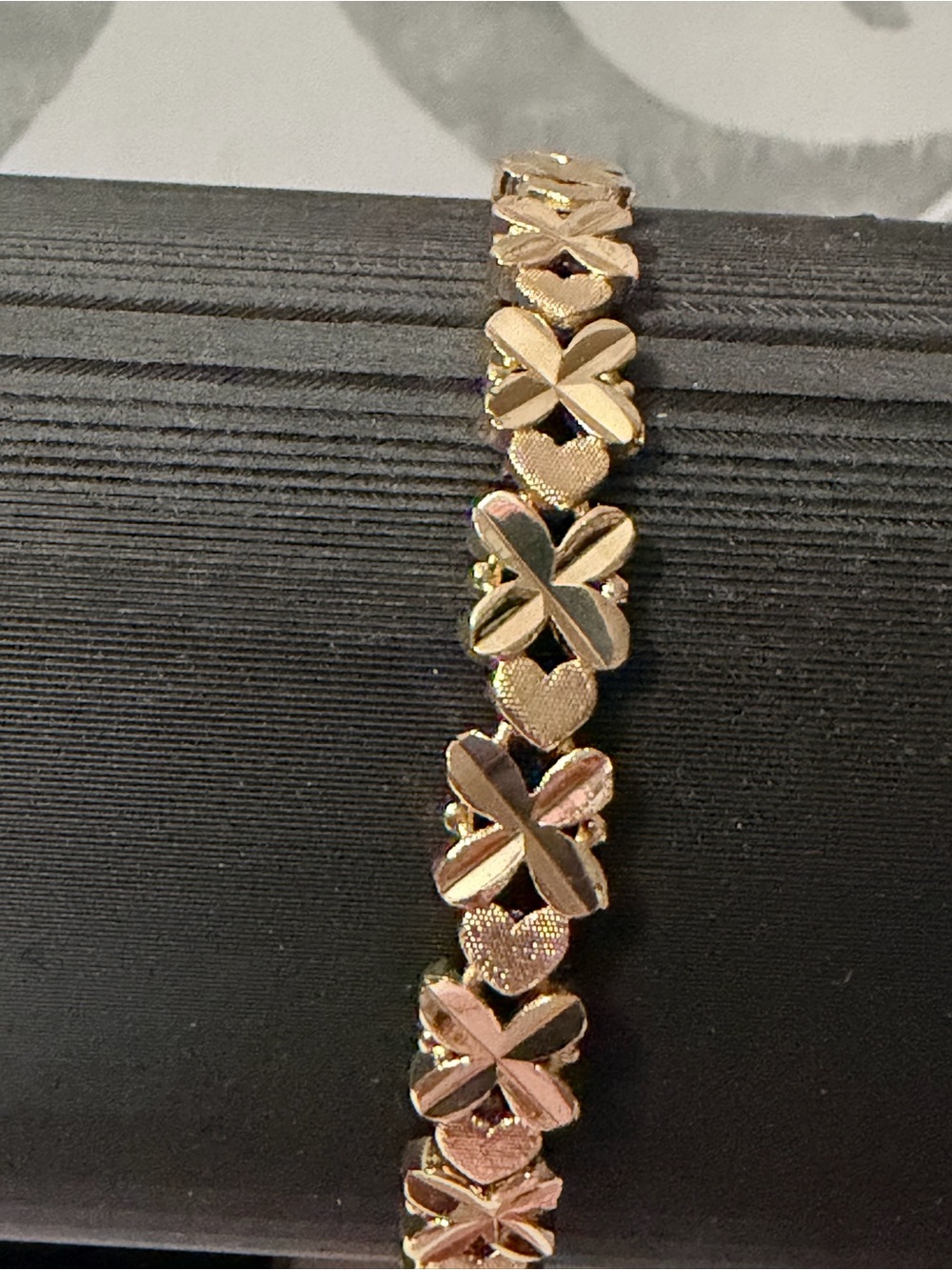 Gold Tone Floral Link Bracelet - Women's Jewelry NWOT 7.25” - Picture 5 of 8